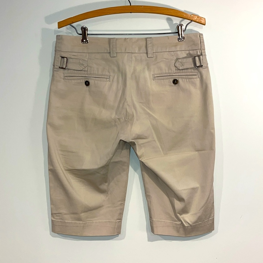 VINCE Women’s 4 Side Buckle Bermuda Shorts Chino Tan Khaki Cotton Flat Front - Picture 6 of 9